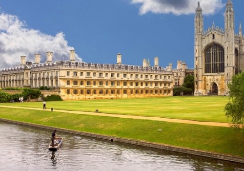 10 trường đại học có sinh viên được tuyển dụng nhiều nhất năm 2018