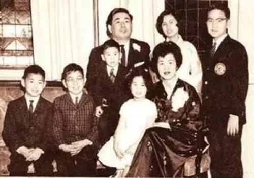 Bí quyết của bà mẹ Hàn Quốc nuôi 6 con thành tiến sĩ tại Mỹ