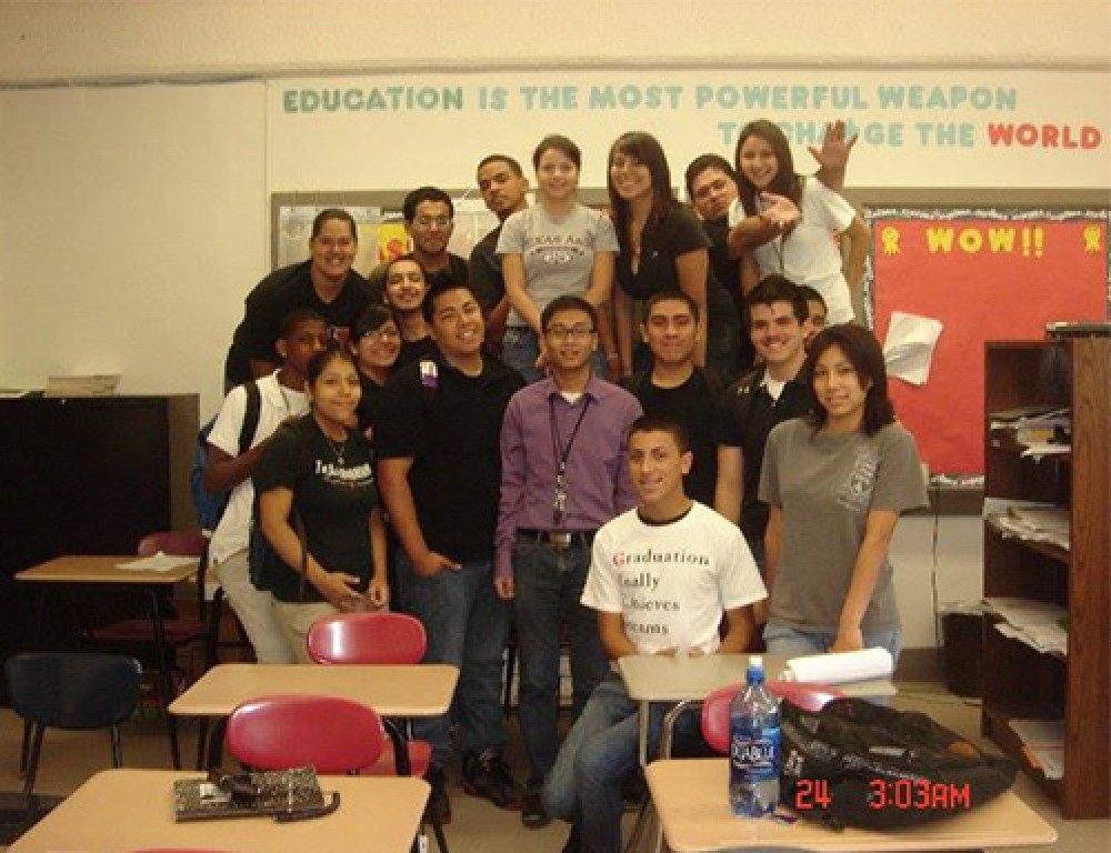 Hàng trăm học sinh cá biệt Mỹ vào đại học nhờ thầy giáo Việt